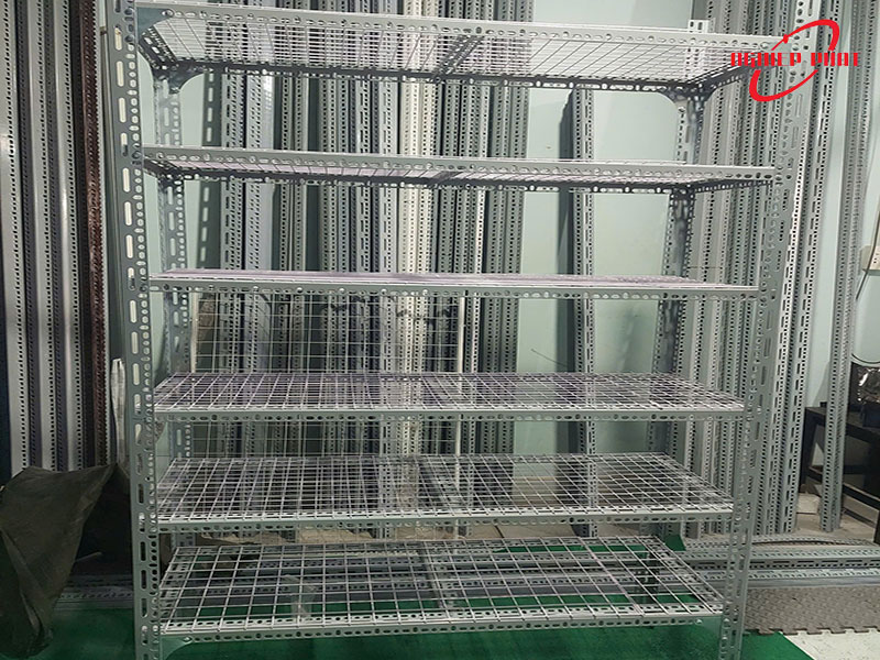  Kệ sắt V lỗ phường Hiệp Bình TPHCM, giá rẻ, giao hàng nhanh 